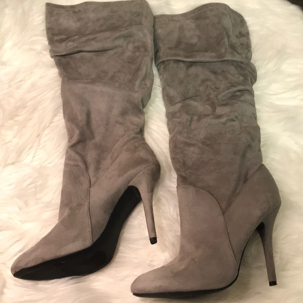 Kohl’s Jennifer Lopez Audrey Boots Grey Suede